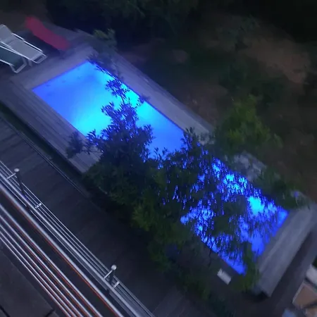 Doppelzimmer Mit Neuem Bad Und Sportpool-nutzung Aussen, Im Souterrain Der Naturpark, Garten Mit Rheinblick